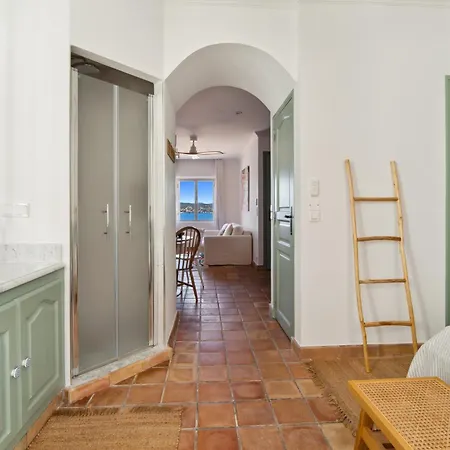 With Sea View In St Tropez - La Ponche Apartment